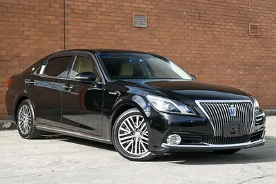 2014 Toyota Crown Majesta BASE GRADE