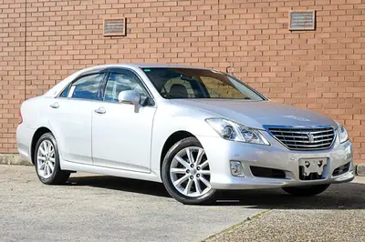 2008 Toyota Crown Royal Saloon R Saloon
