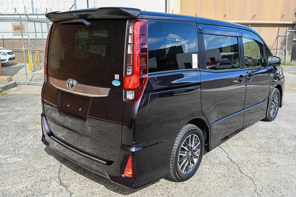 2016 Toyota Noah Welcab - photo 16