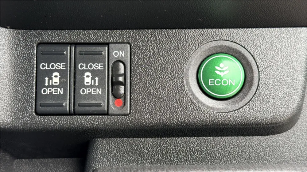 2018 Honda Stepwgn Spada G EX Sensing - photo 19