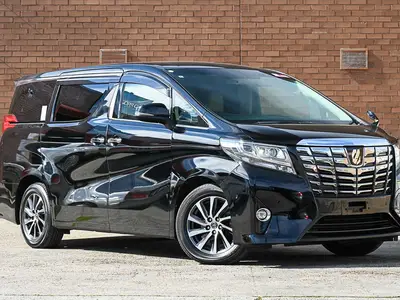 2015 Toyota Alphard G 8 Seater