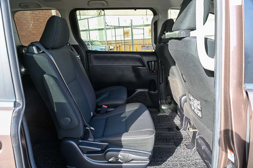 2014 Toyota Noah X - photo 11