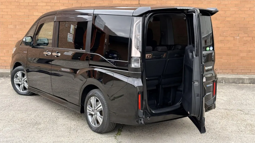2018 Honda Stepwgn Spada G EX Sensing - photo 6