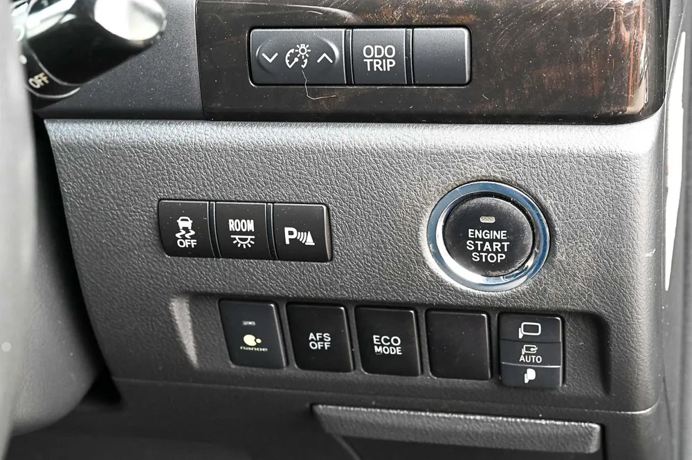 2011 Toyota Vellfire 3.5Z G EDITION - photo 21