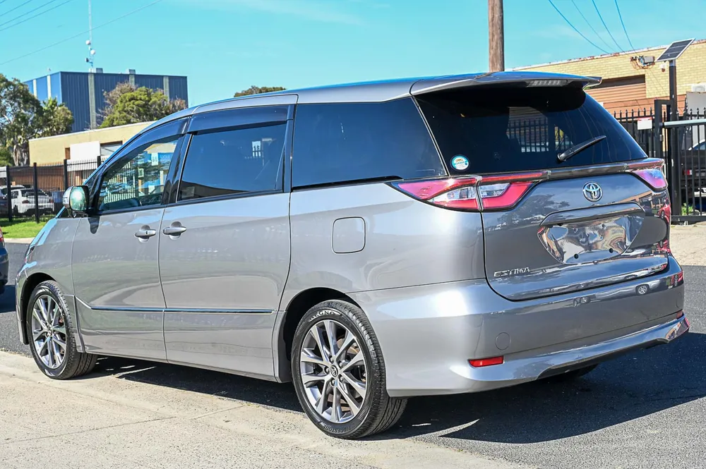 2017 Toyota Estima AERAS - photo 10