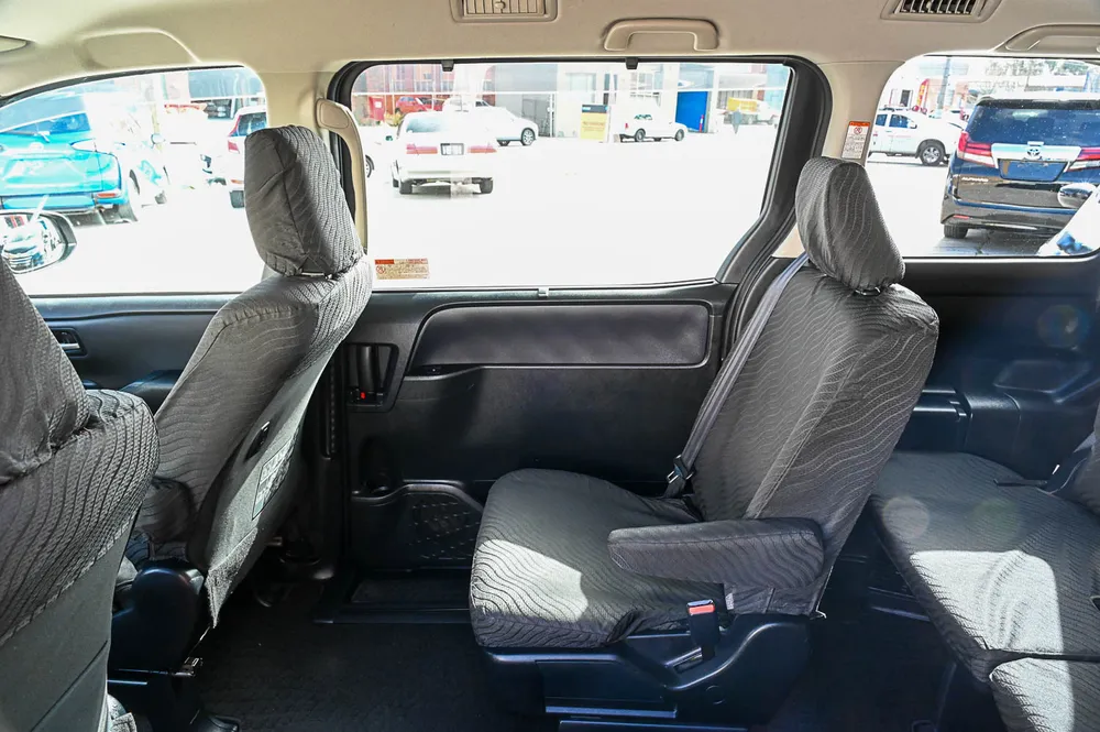 2016 Toyota Noah Welcab - photo 15