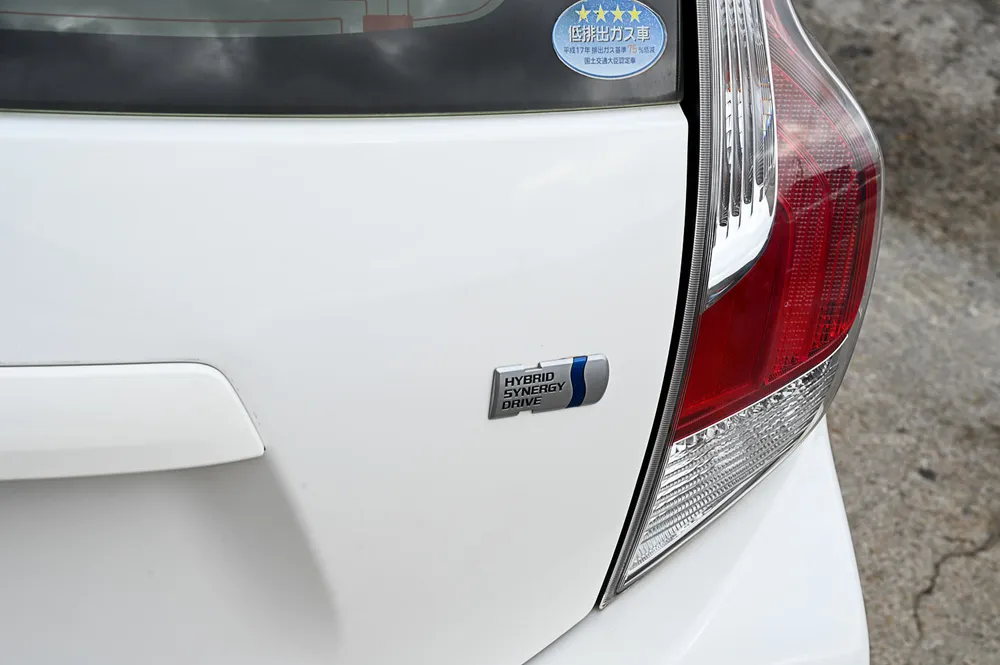 2016 Toyota Aqua L - photo 9