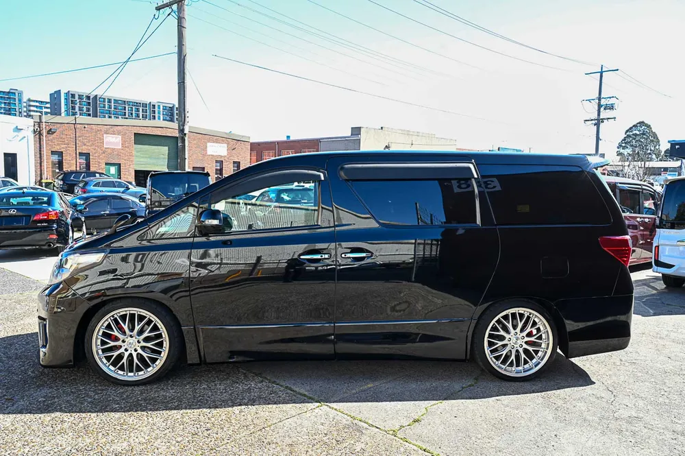 2014 Toyota Alphard 240S - photo 7