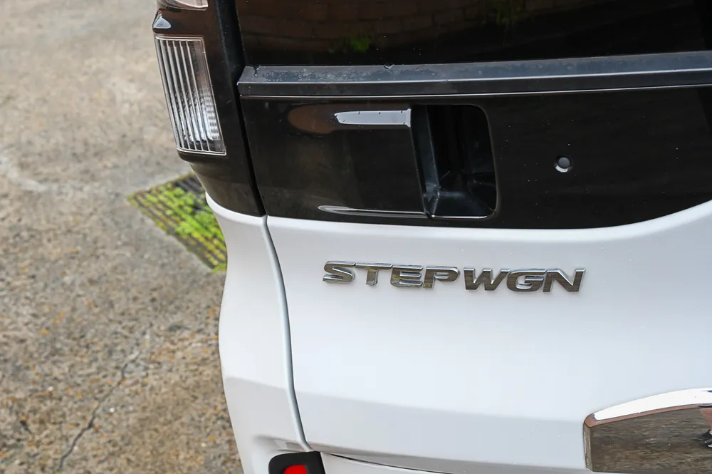 2018 Honda Stepwgn Spada G EX Sensing - photo 12