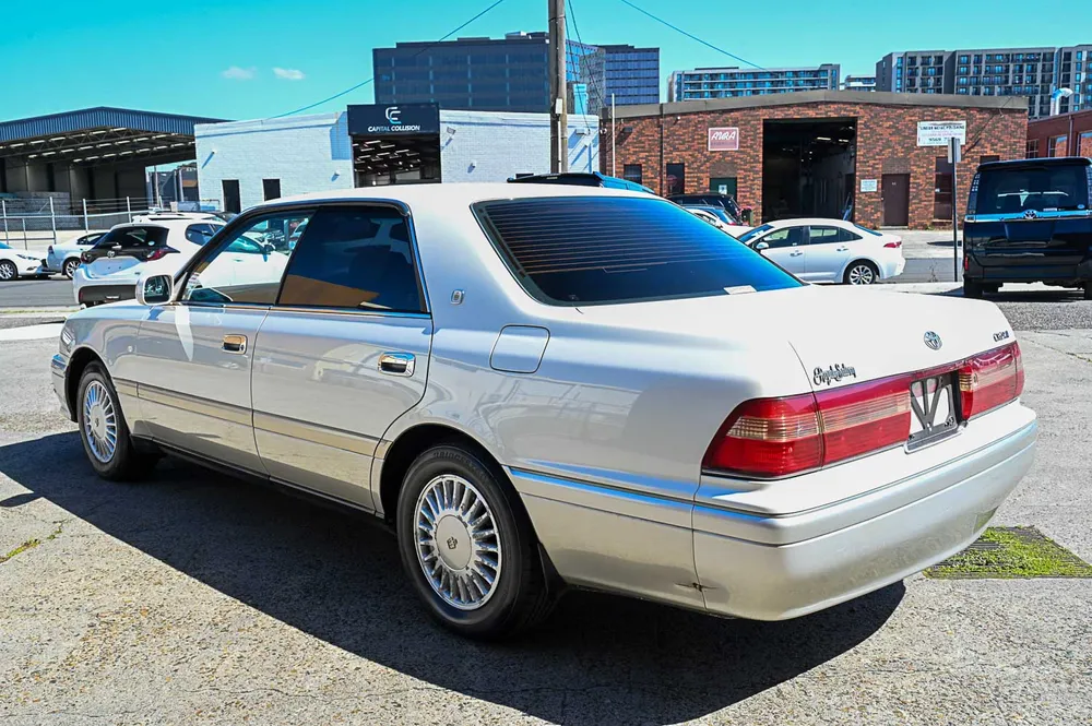 1996 Toyota Crown Royal Saloon - photo 7
