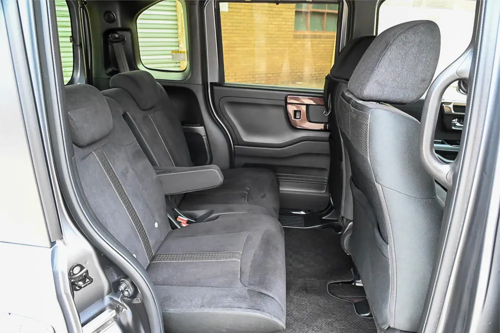 2020 Honda N-BOX CUSTOM G L HONDA SENSING - photo 15