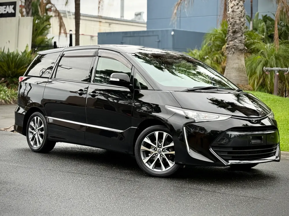 2016 Toyota Estima AERAS - photo 1