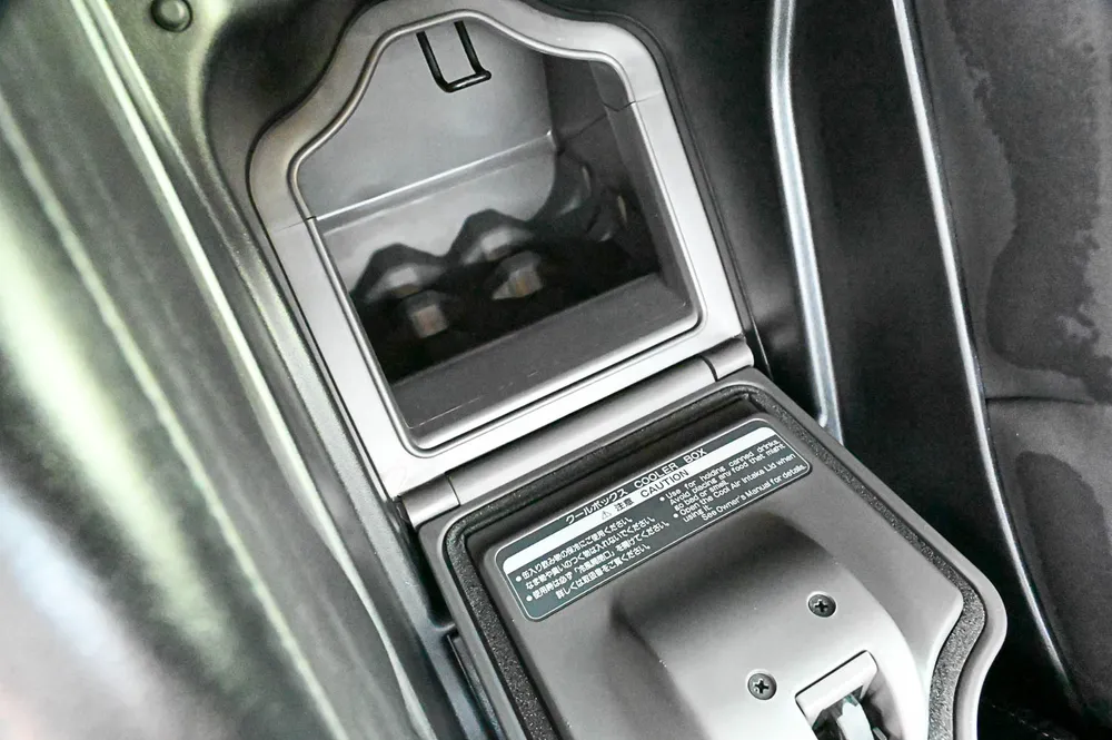 2009 Toyota Crown Majesta G Type - photo 18