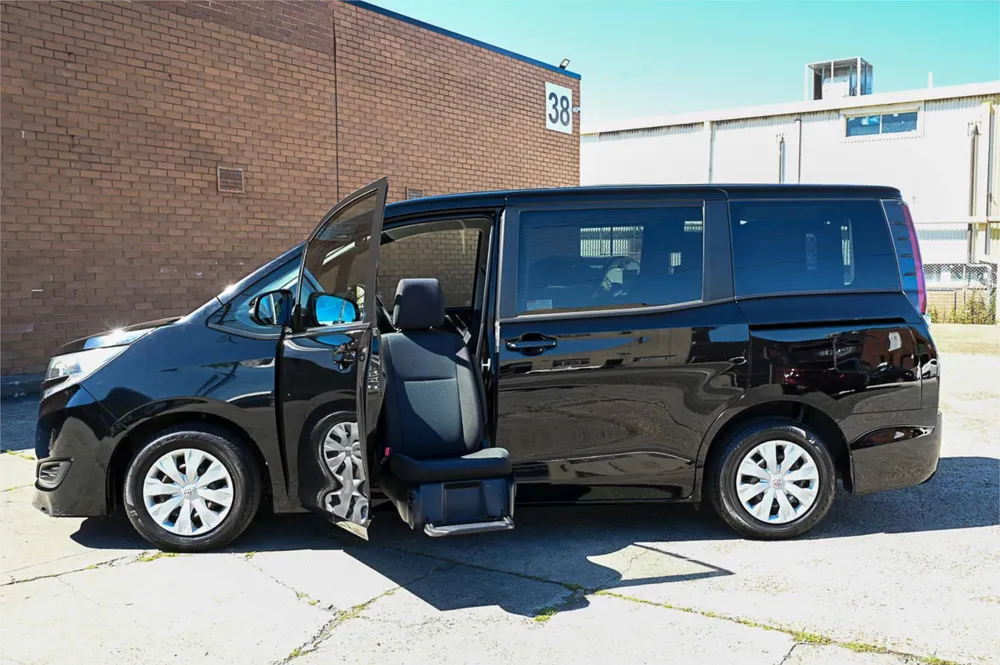 2020 Toyota Noah Side Lift Up Seat - photo 4