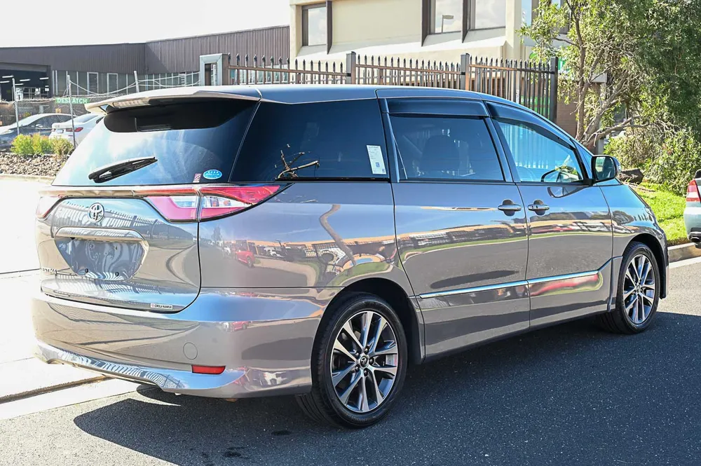 2017 Toyota Estima AERAS - photo 12