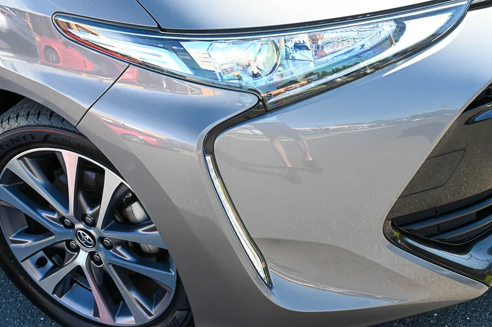 2017 Toyota Estima AERAS - photo 2