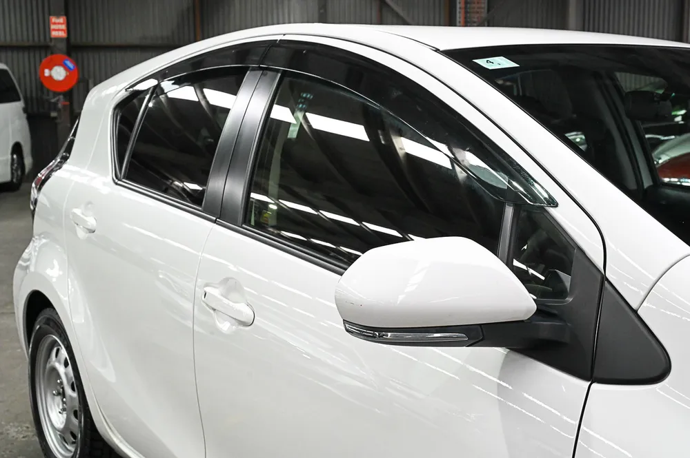 2020 Toyota Aqua 2WD - photo 3
