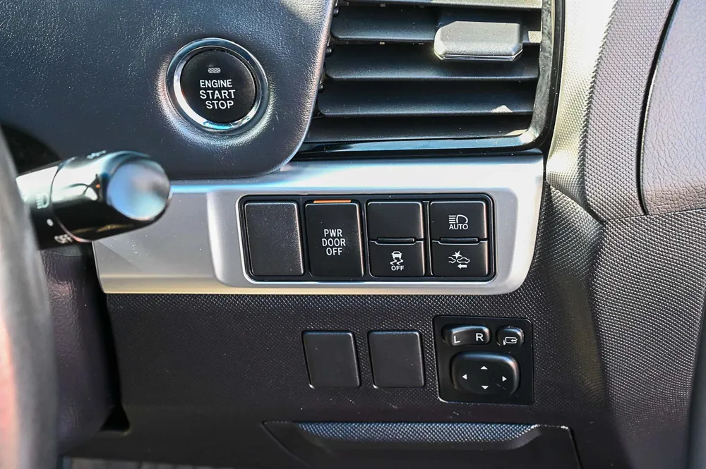 2017 Toyota Estima AERAS - photo 15