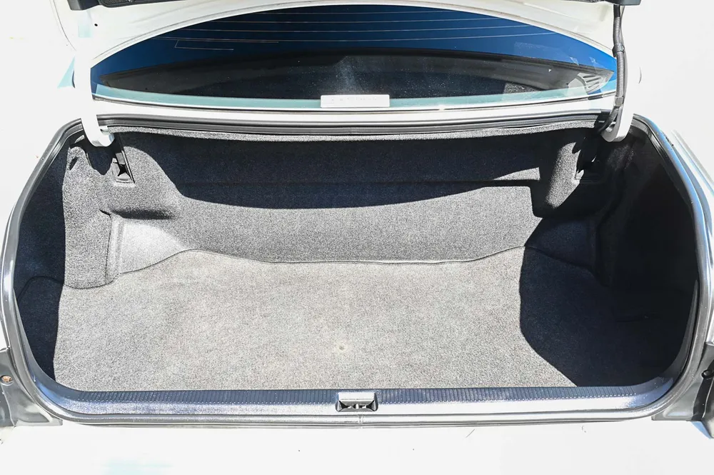 1996 Toyota Crown Royal Saloon - photo 4