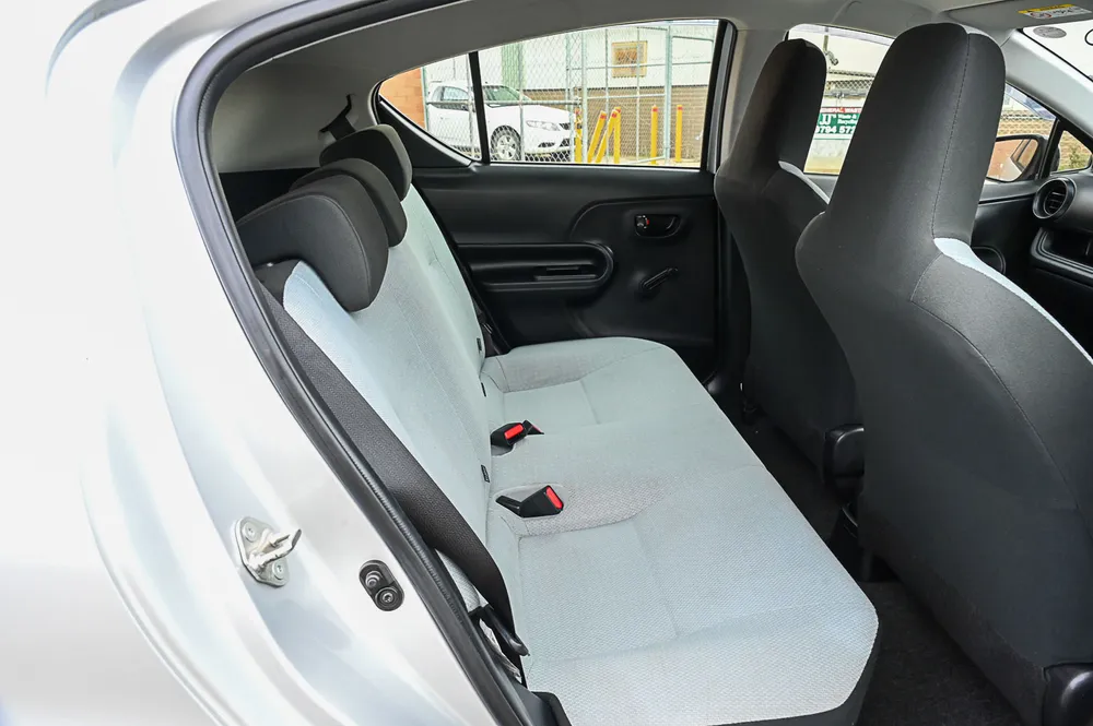 2019 Toyota Aqua 2WD - photo 13