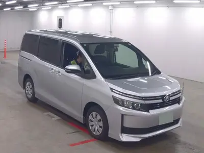 2014 Toyota Voxy