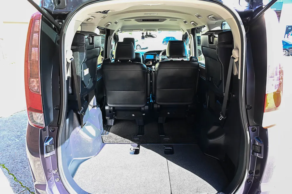 2015 Toyota Esquire HV Gi - photo 10