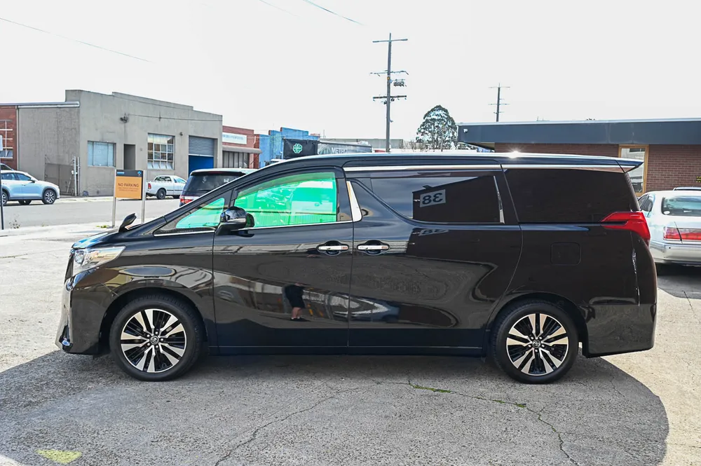 2016 Toyota Alphard X - photo 6