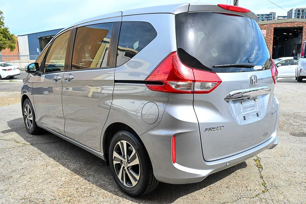 2020 Honda Freed HYBRID G HONDA SENSING - photo 6