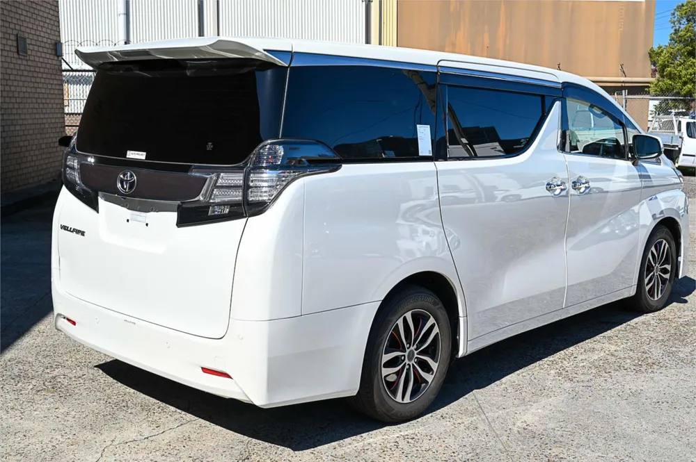 2017 Toyota Vellfire - photo 11