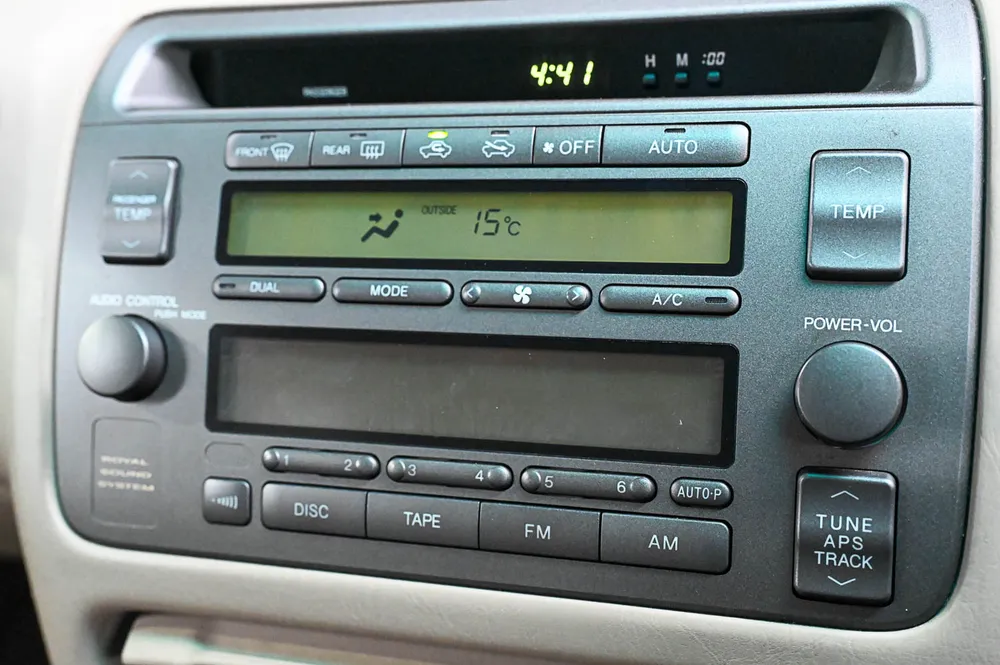 2000 Toyota Crown Royal Saloon - photo 19