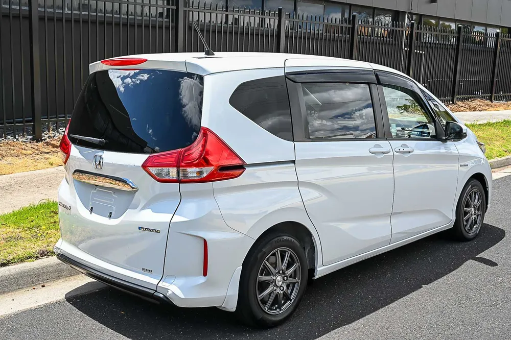2020 Honda Freed+ HYBRID G HONDA SENSING - photo 18