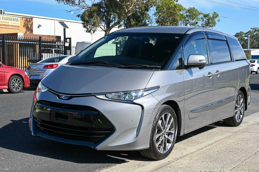 2017 Toyota Estima AERAS - photo 5