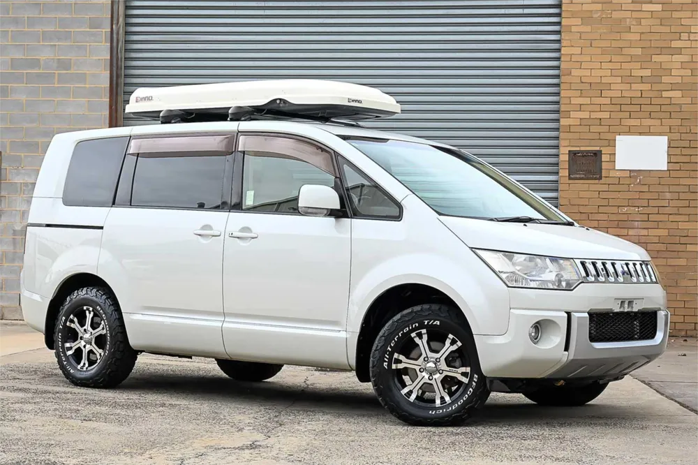 2013 Mitsubishi Delica D5 4WD D POWER PACK -JI - photo 1