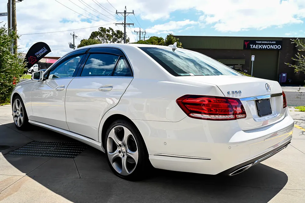 2013 Mercedes E350 - photo 5