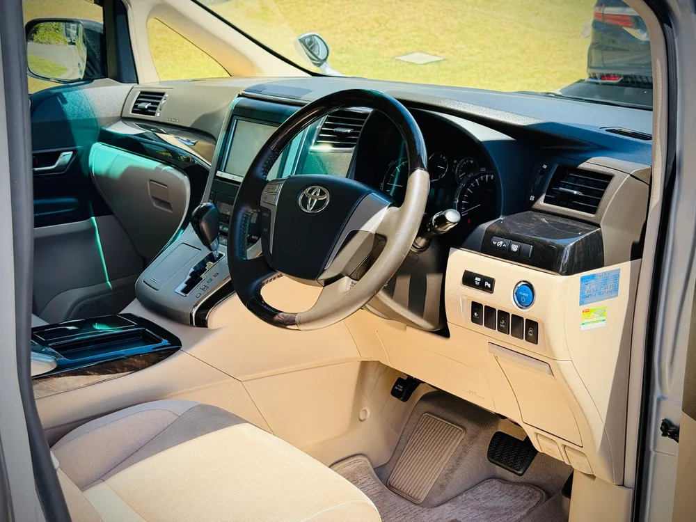 2012 Toyota Vellfire X - photo 6