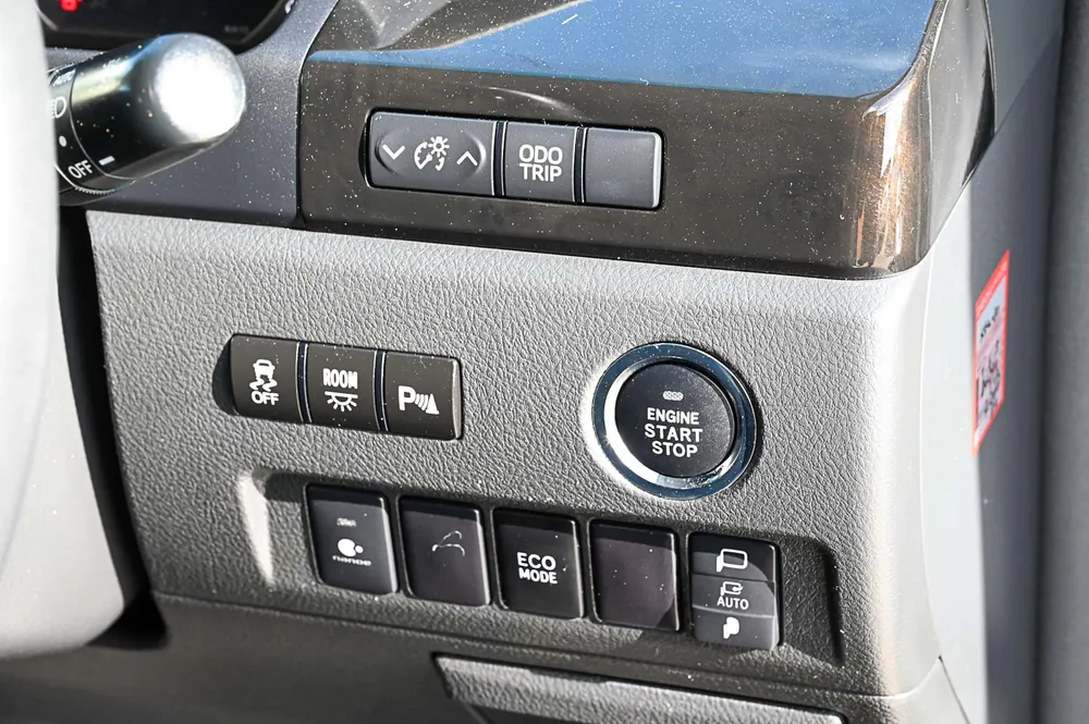 2014 Toyota Vellfire 2.4Z GOLDEN I Z2 - photo 20