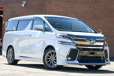 2015 Toyota Vellfire 2.5Z