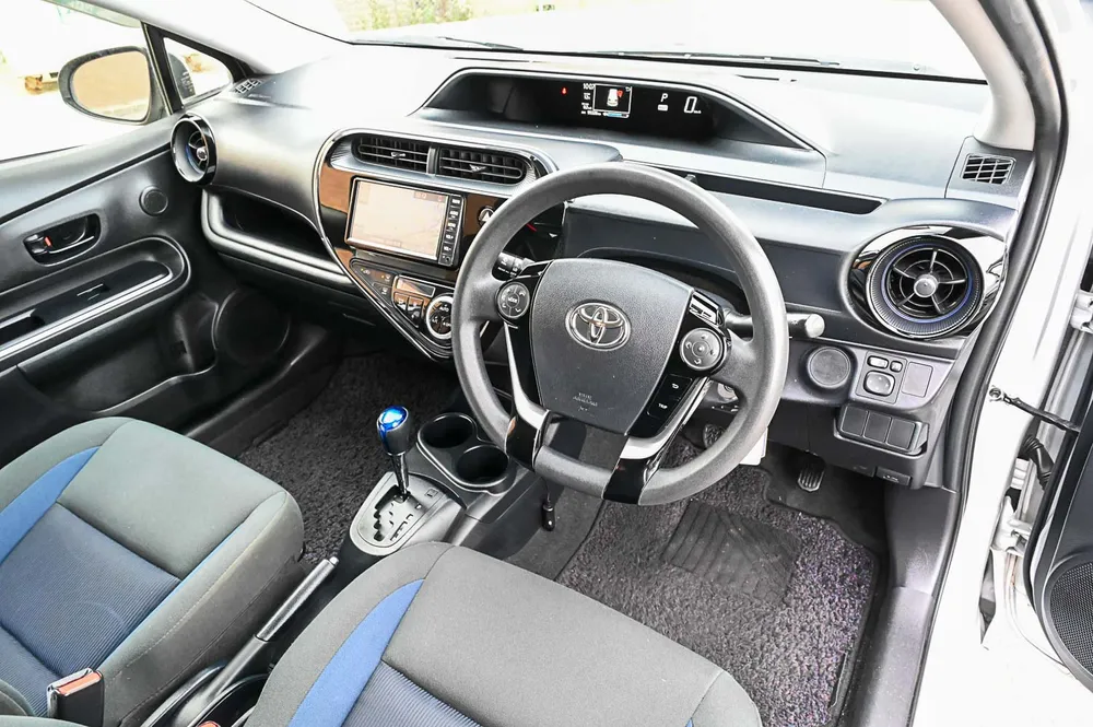2019 Toyota Aqua S - photo 14