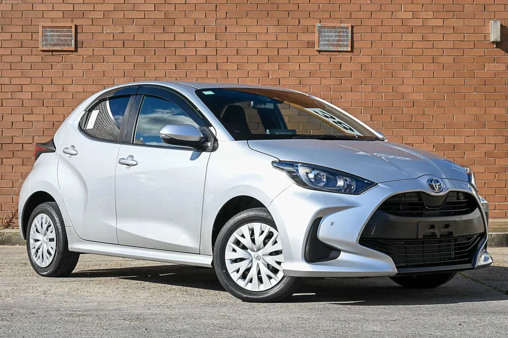 2021 Toyota Yaris X - photo 1
