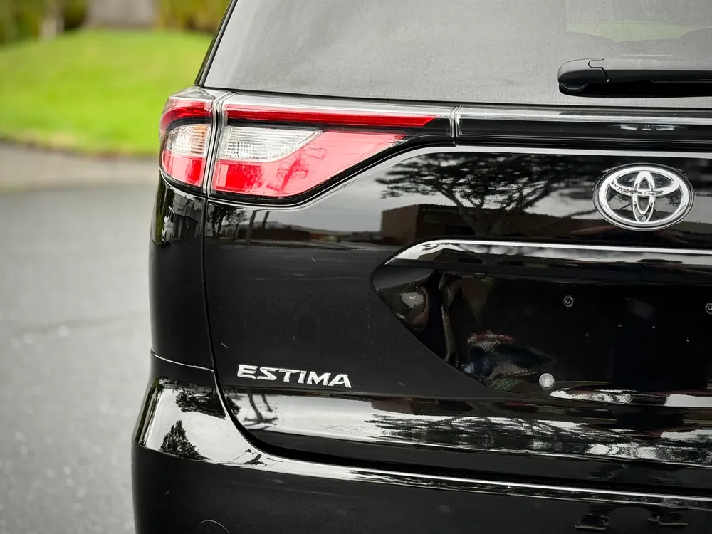 2016 Toyota Estima AERAS - photo 17