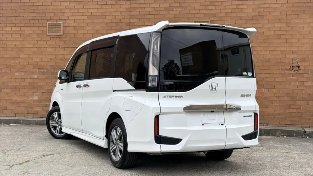 2018 Honda Stepwgn Spada G EX Sensing - photo 5