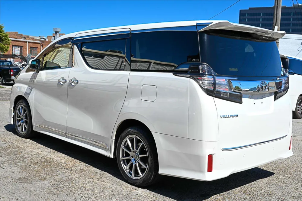 2015 Toyota Vellfire 2.5Z - photo 8