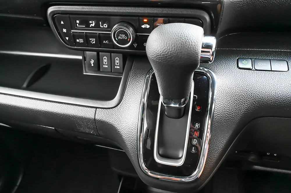 2020 Honda N-BOX CUSTOM G L HONDA SENSING - photo 15