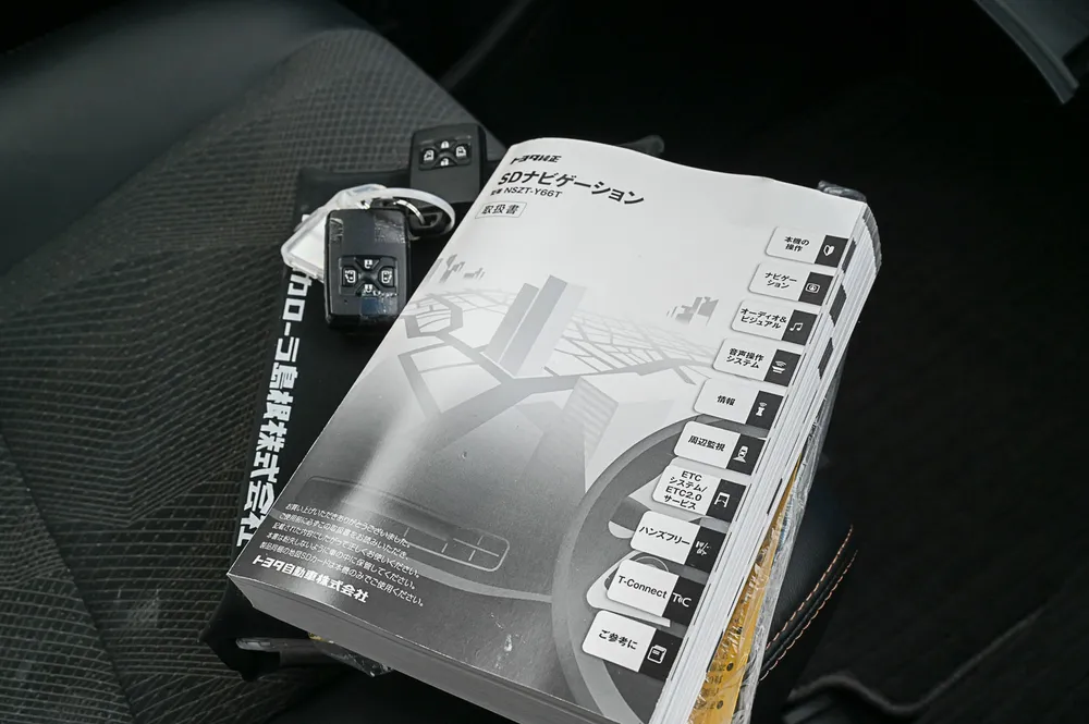 2017 Toyota Estima AERAS PREMIUM 9 INCH - photo 25