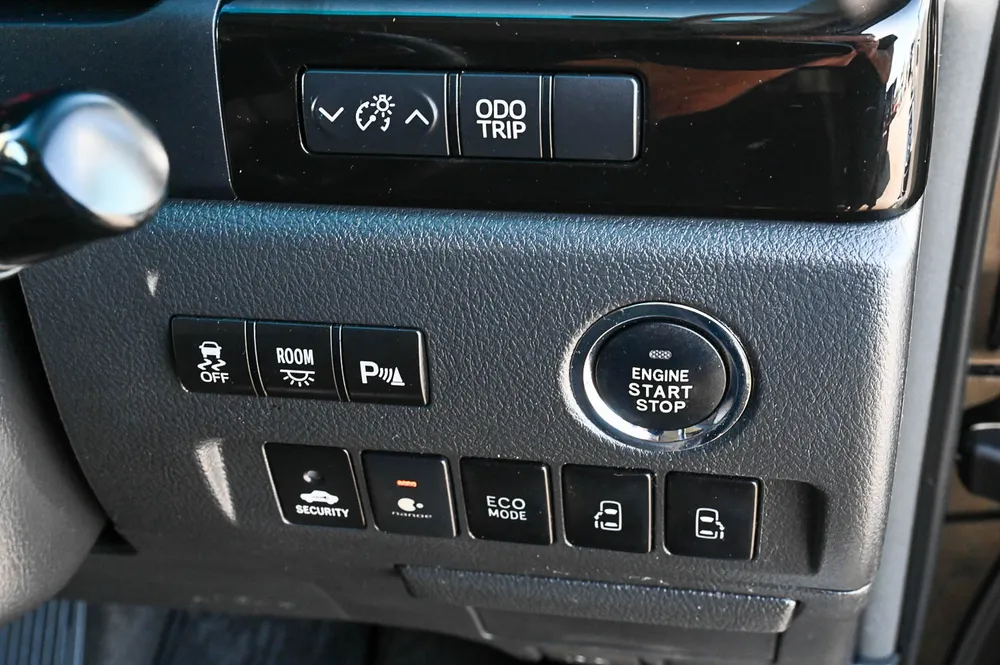 2014 Toyota Alphard 240S - photo 17