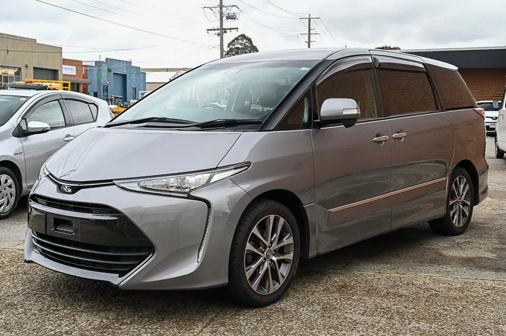 2017 Toyota Estima AERAS PREMIUM 9 INCH - photo 5
