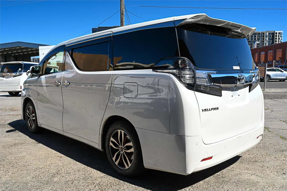 2017 Toyota Vellfire - photo 7