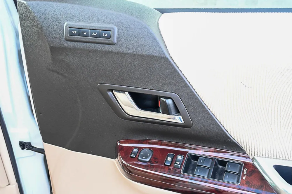 2013 Toyota Vellfire 3.5V - photo 15