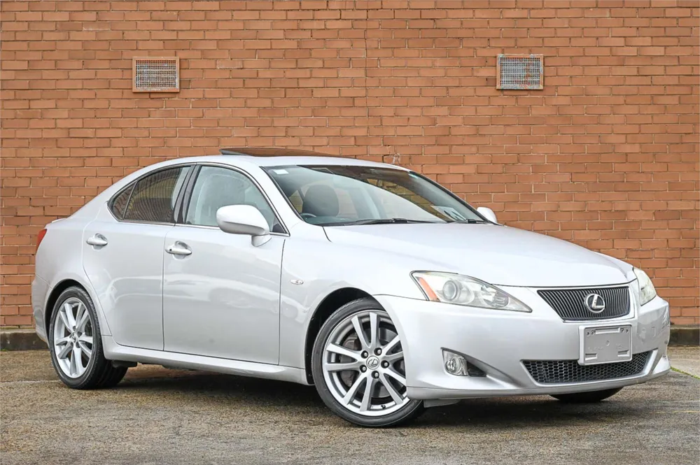 2007 Lexus IS350 Version S - photo 1