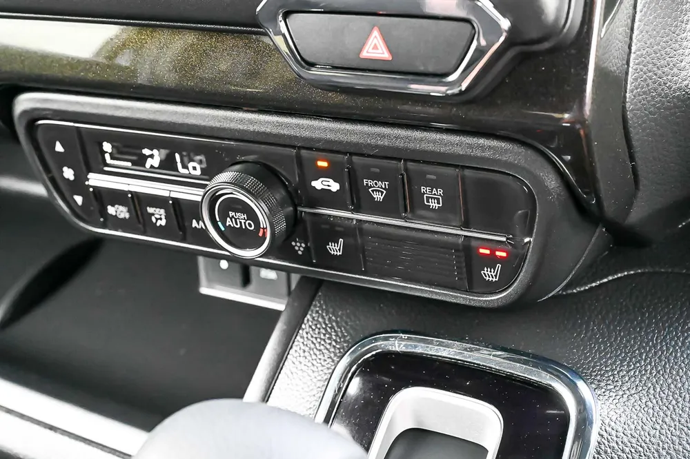 2020 Honda N-BOX CUSTOM G L HONDA SENSING - photo 17